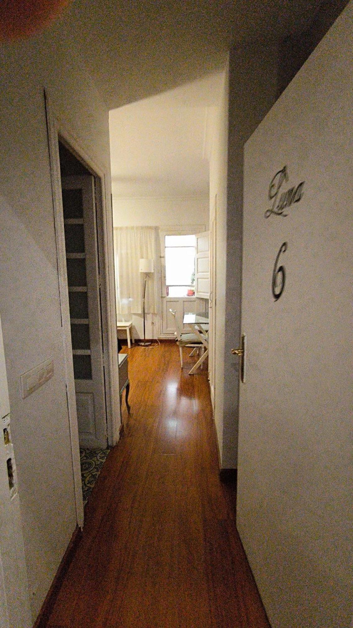 7 Moons B&B Валенсия Экстерьер фото