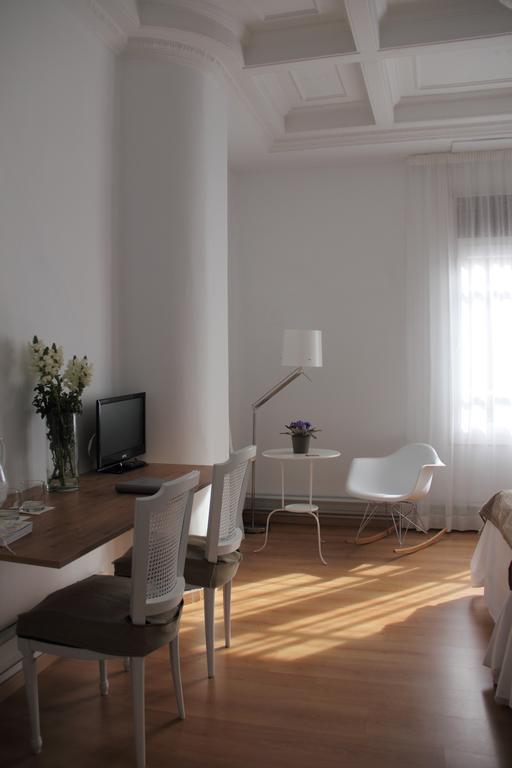7 Moons B&B Валенсия Номер фото