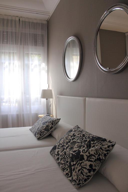 7 Moons B&B Валенсия Номер фото
