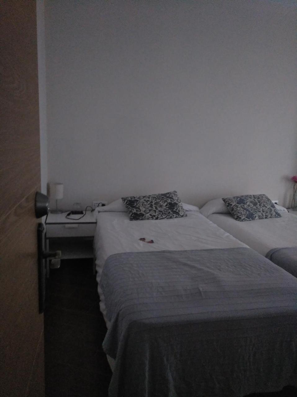 7 Moons B&B Валенсия Экстерьер фото