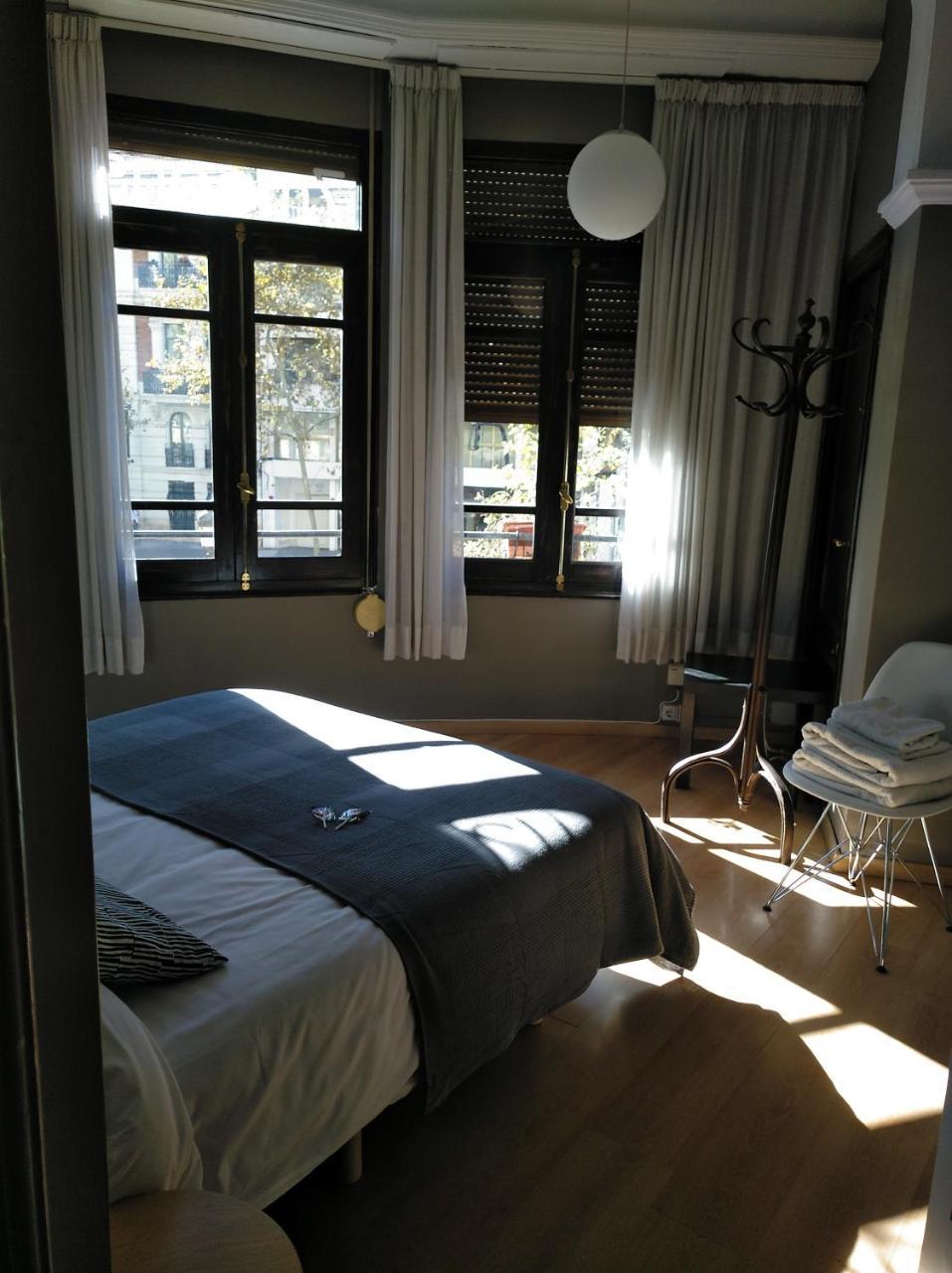 7 Moons B&B Валенсия Номер фото
